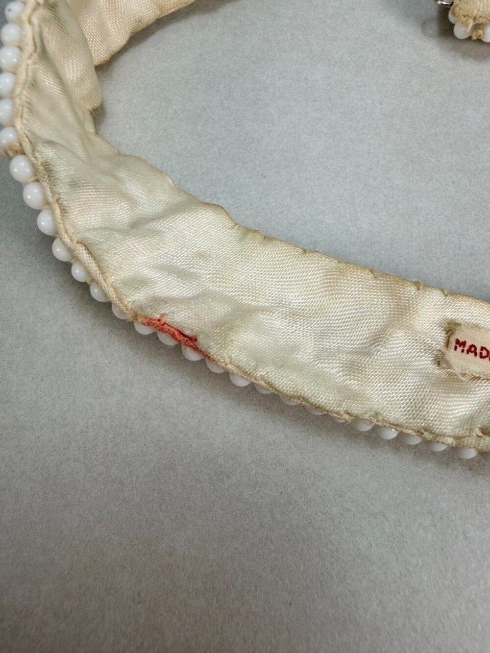 Made In Japan Milk Glass Bib Necklace White Beaded Mid Century Vintage - Picture 6 of 10
